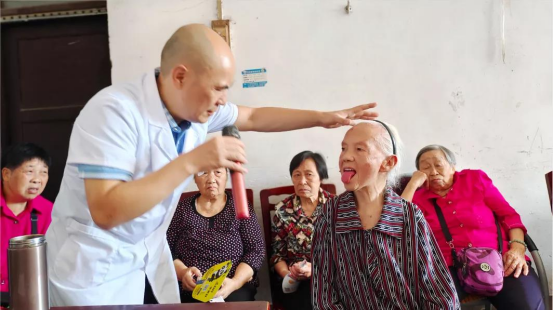 多(duo)悅社(she))區(qu)老年(nian)人(ren)飲食與健康主(zhu)題講座(圖7)